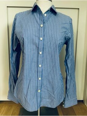 Banana Republic Blue and White Striped Button-Down Shirt